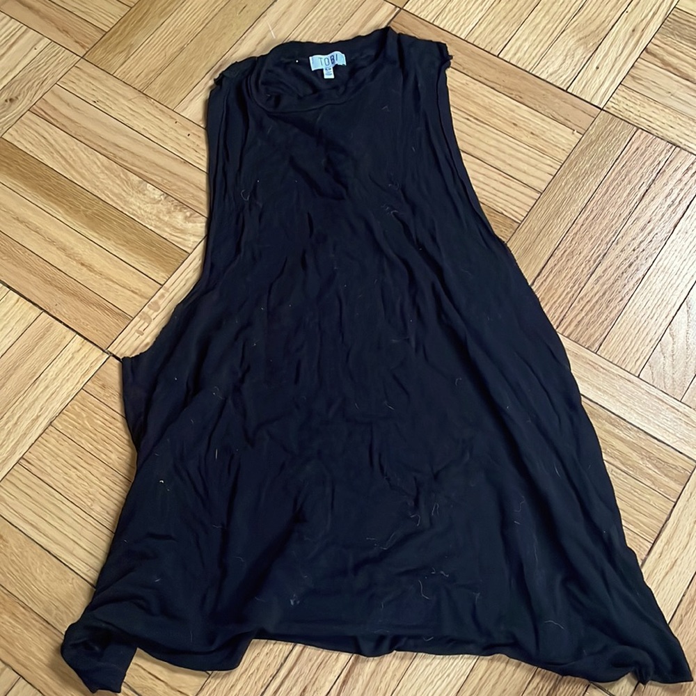 Twist back open sides muscle tank